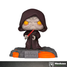 Cargar imagen en el visor de la galería, Funko Pop! Star Wars: Darth Sidious #519 ( Gamestop )