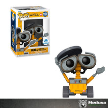 Cargar imagen en el visor de la galería, Funko Pop! Disney: Wall-E With Hubcap #1120 ( Funko Shop ) (Dañado)